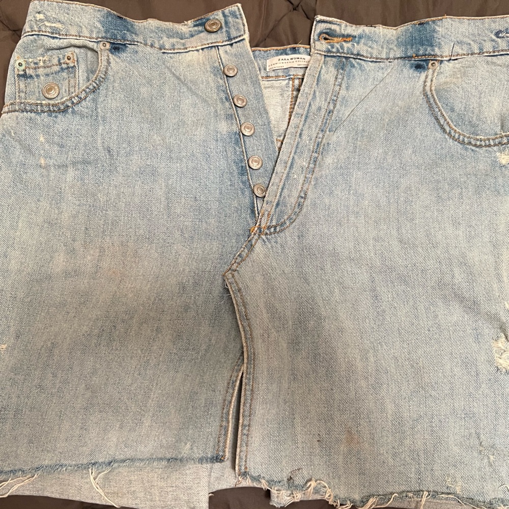 Zara Women Premium Denim Collection Mini Skirt!